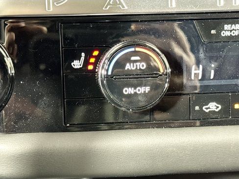 New 2026 Nissan Pathfinder SL AWD/4WD image 18
