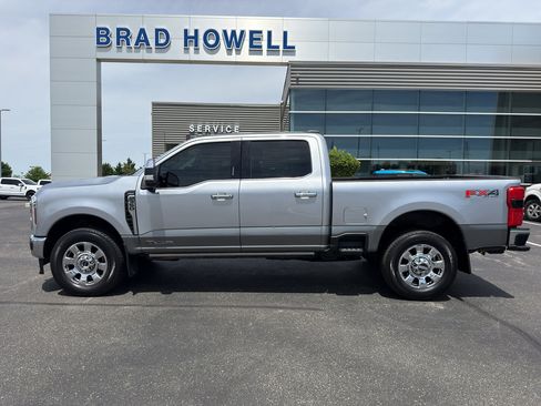 Used 2024 Ford F350 Lariat w/ Lariat Ultimate Package AWD/4WD image 8