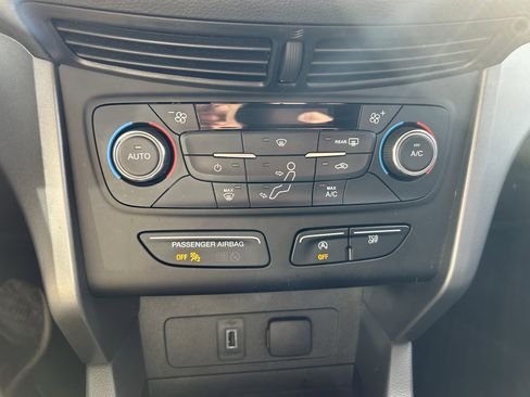 Used 2017 Ford Escape SE image 14