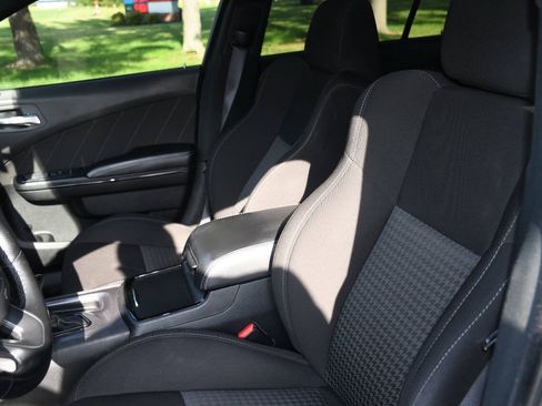 Used 2020 Dodge Charger GT w/ Blacktop Package RWD image 11