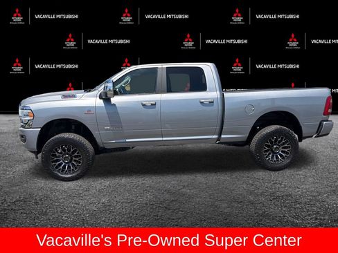 Used 2024 RAM 2500 Laramie AWD/4WD image 3