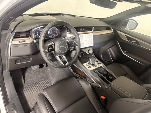 New 2026 Jaguar F-PACE R-Dynamic S image 13