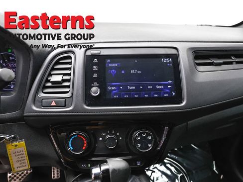 Used 2022 Honda HR-V Sport image 11