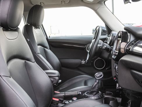 Used 2015 MINI Cooper S image 17