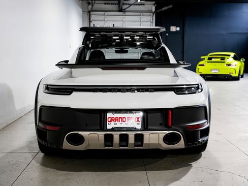 Used 2024 Porsche 911 Dakar image 4