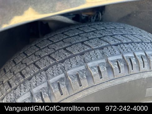 Used 2021 Chevrolet Tahoe LT image 24