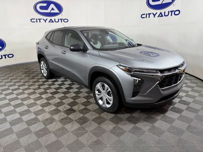 Used 2025 Chevrolet Trax LS