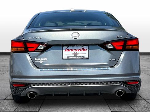Certified 2023 Nissan Altima 2.5 SV w/ SV Premium Package AWD/4WD image 6