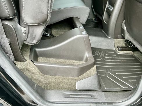 Used 2016 GMC Canyon SLT w/ Driver Alert Package image 28