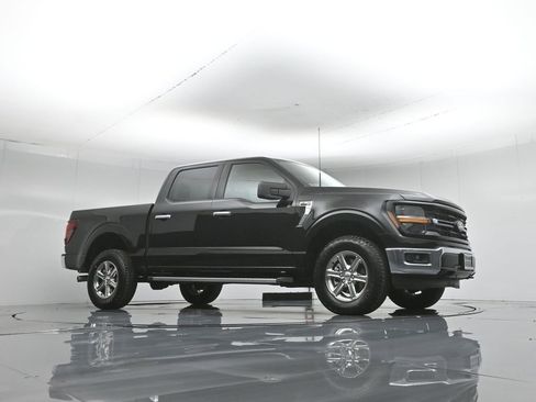 Certified 2025 Ford F150 XLT w/ Equipment Group 301A Standard AWD/4WD image 4