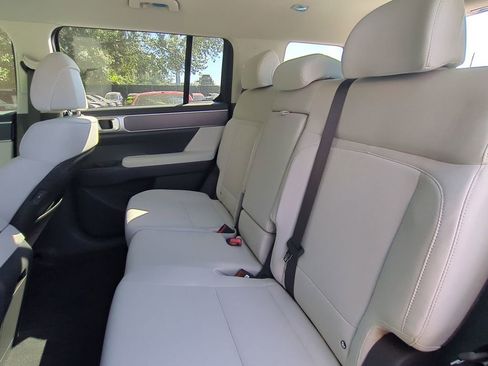 New 2026 Hyundai Santa Fe SE image 17