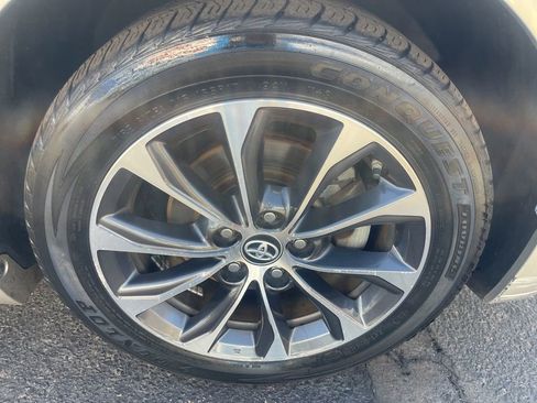 Used 2018 Toyota Avalon XLE Premium w/ Carpet Mat Package FWD image 27