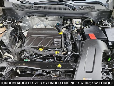 Used 2025 Chevrolet Trax ACTIV w/ Driver Confidence Package FWD image 38