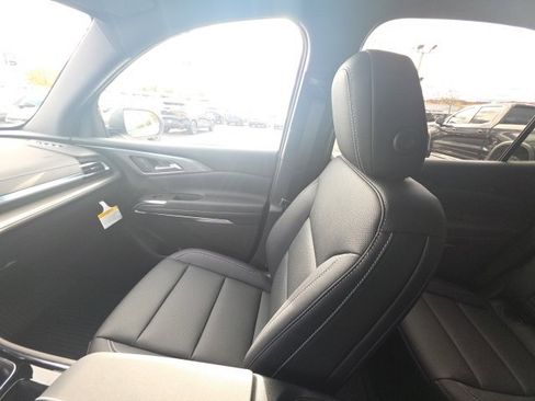 New 2026 Chevrolet Traverse LT w/ LPO, Floor Liner Package image 21