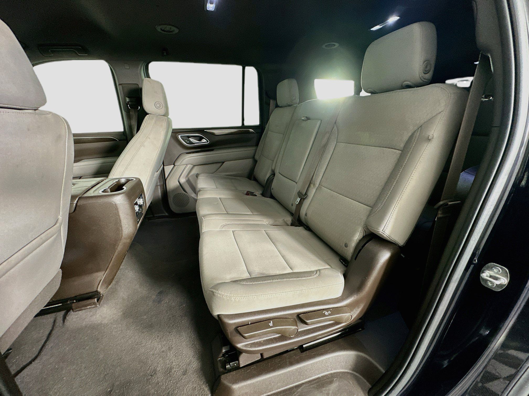 Used 2022 GMC Yukon XL SLE AWD/4WD image 26