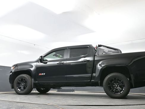 Used 2021 Chevrolet Colorado Z71 w/ Z71 Midnight Edition AWD/4WD image 55