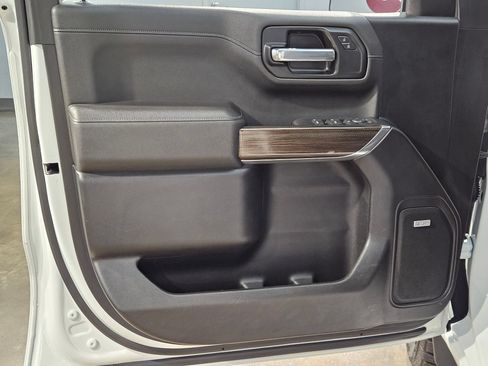 Used 2021 Chevrolet Silverado 1500 LT Trail Boss w/ Convenience Package II AWD/4WD image 20
