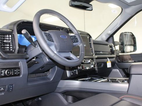 New 2026 Ford F250 Lariat w/ Black Appearance Package image 27