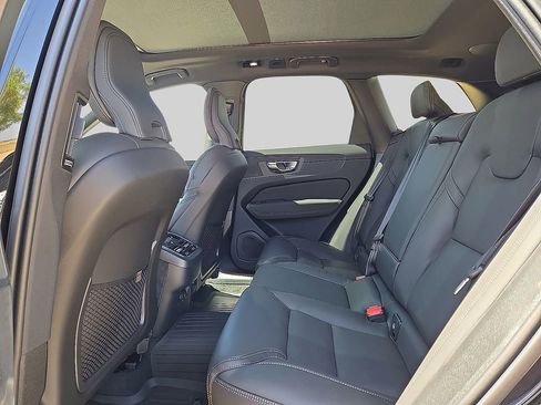 New 2026 Volvo XC60 B5 Ultra w/ Protection Package Premier AWD/4WD image 15