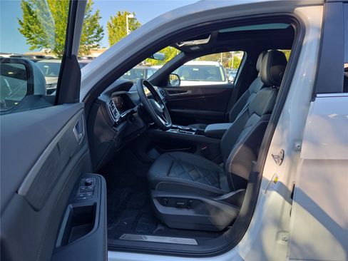 New 2026 Volkswagen Atlas Cross Sport SE image 15