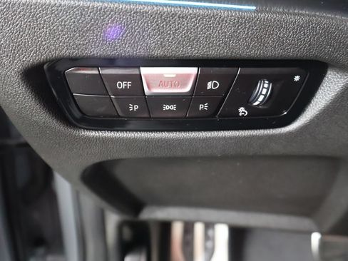 Used 2023 BMW 330i Sedan w/ M Sport Package RWD image 32
