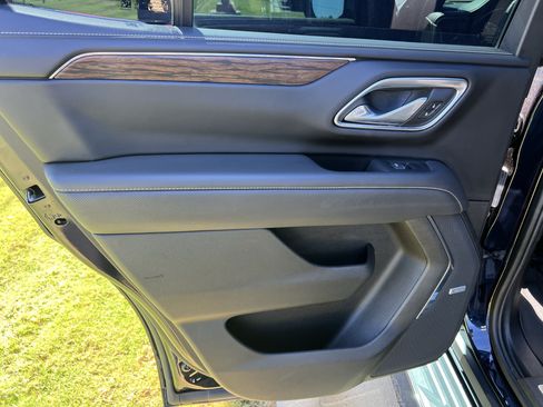 Used 2023 Chevrolet Tahoe Premier RWD image 30