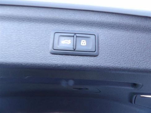 Used 2021 Audi Q3 2.0T Premium Plus w/ Premium Plus Package image 10