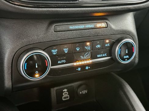 Used 2025 Ford Escape ST-Line AWD/4WD image 18