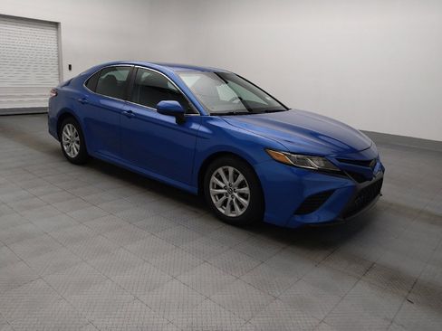 Used 2019 Toyota Camry LE FWD image 11