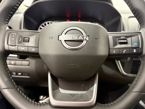 Used 2025 Nissan Rogue SV image 40