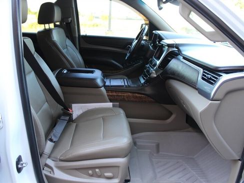 Used 2017 Chevrolet Tahoe Premier AWD/4WD image 20