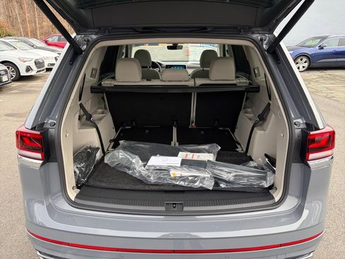 New 2026 Volkswagen Atlas SEL Premium R-Line image 14