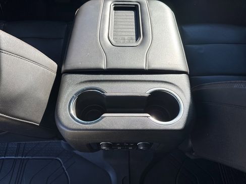 Used 2021 Chevrolet Suburban High Country w/ Premium Package image 32