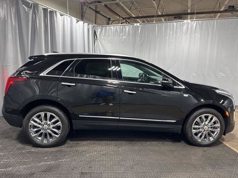 Used 2022 Cadillac XT5 Premium Luxury w/ LPO, Radiant Package image 5