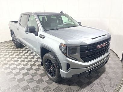 Used 2024 GMC Sierra 1500 Pro w/ Graphite Edition