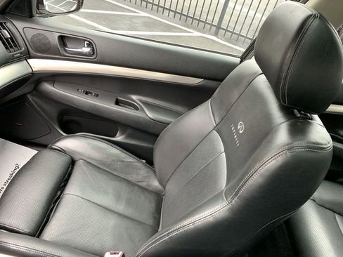 Used 2011 INFINITI G37 Journey w/ Sport Pkg - RWD image 29