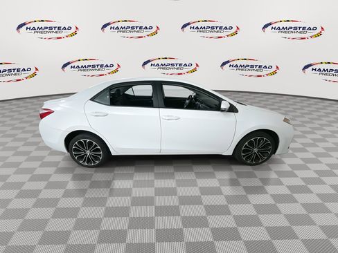 Used 2015 Toyota Corolla S FWD image 9