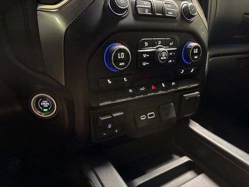 Used 2019 Chevrolet Silverado 1500 RST w/ All-Star Edition RWD image 18
