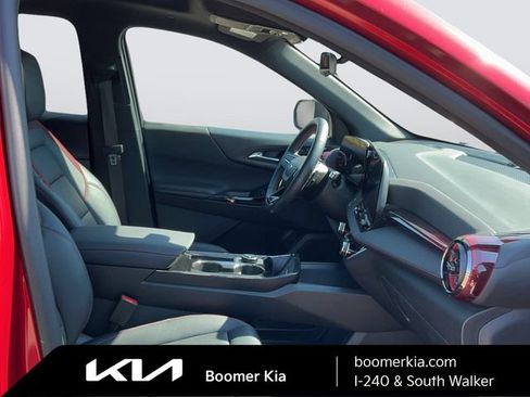 Used 2025 Chevrolet Equinox RS w/ Safety and Technology Package FWD image 11