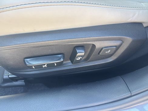 Used 2015 Lexus ES 350 w/ Premium Package FWD image 23