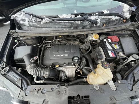 Used 2016 Chevrolet Sonic LTZ image 17