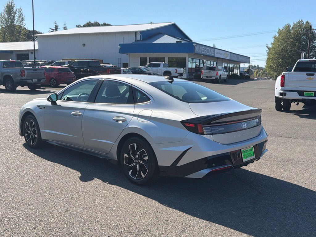 Used 2024 Hyundai Sonata SEL FWD image 8