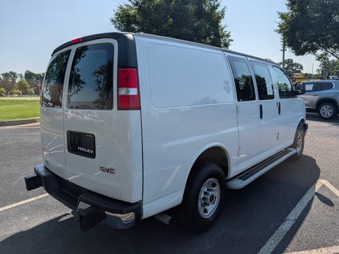 Used 2024 GMC Savana 2500 w/ Driver Convenience Package RWD image 8