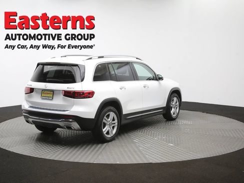 Used 2021 Mercedes-Benz GLB 250 4MATIC w/ Premium Package image 43