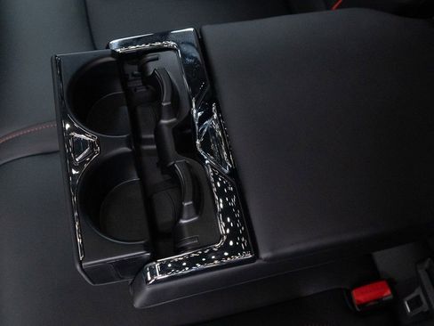 New 2026 Rolls-Royce Cullinan Black Badge image 29