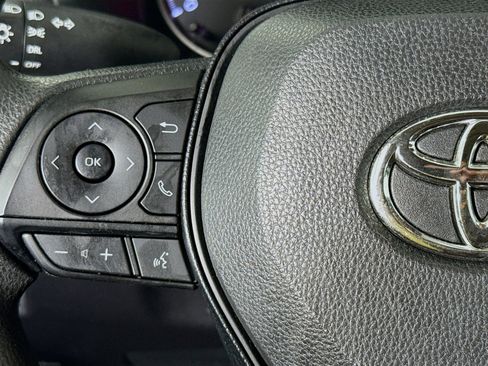 Used 2019 Toyota RAV4 LE image 13