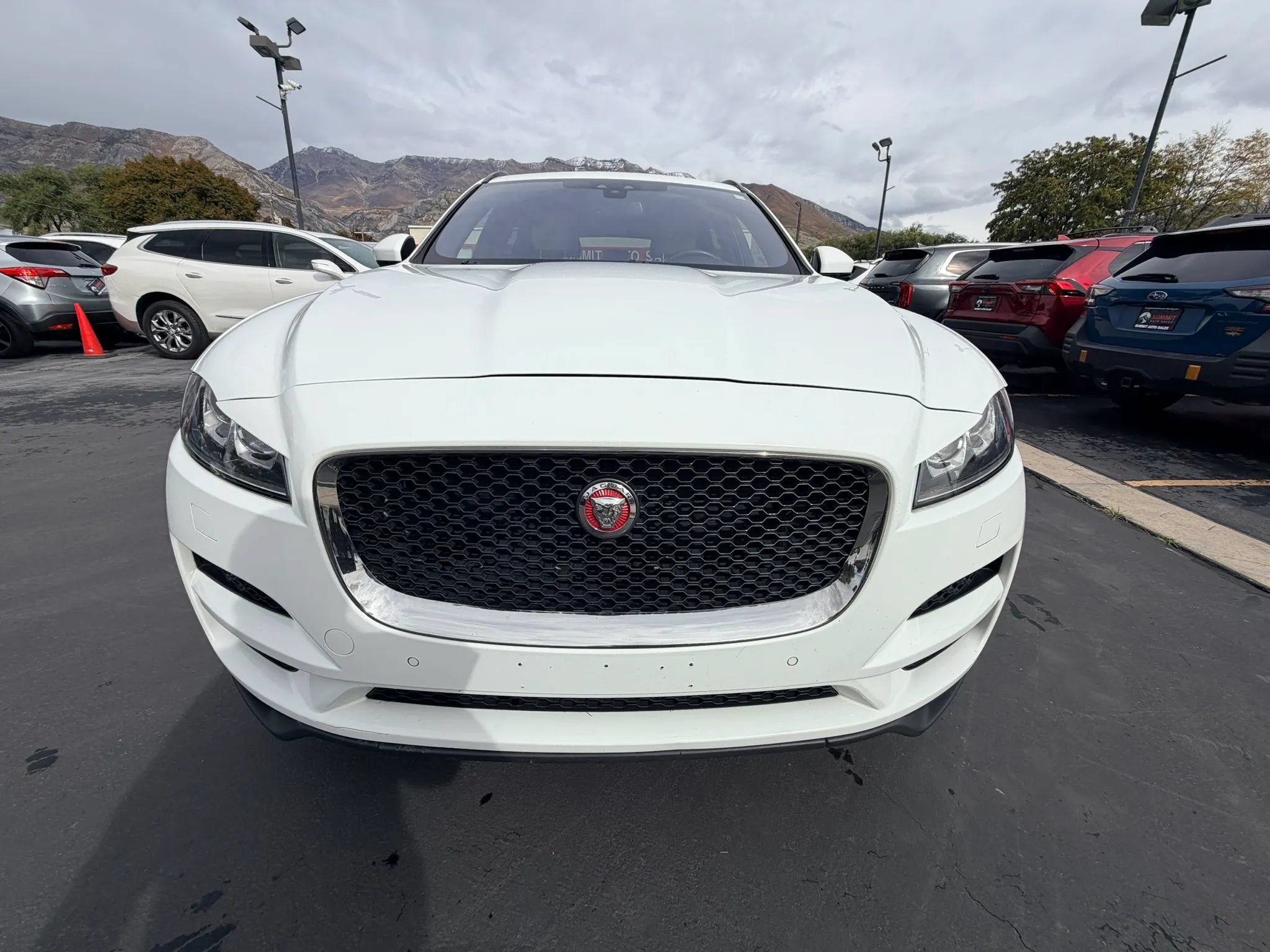 Used 2018 Jaguar F-PACE Premium AWD/4WD image 8