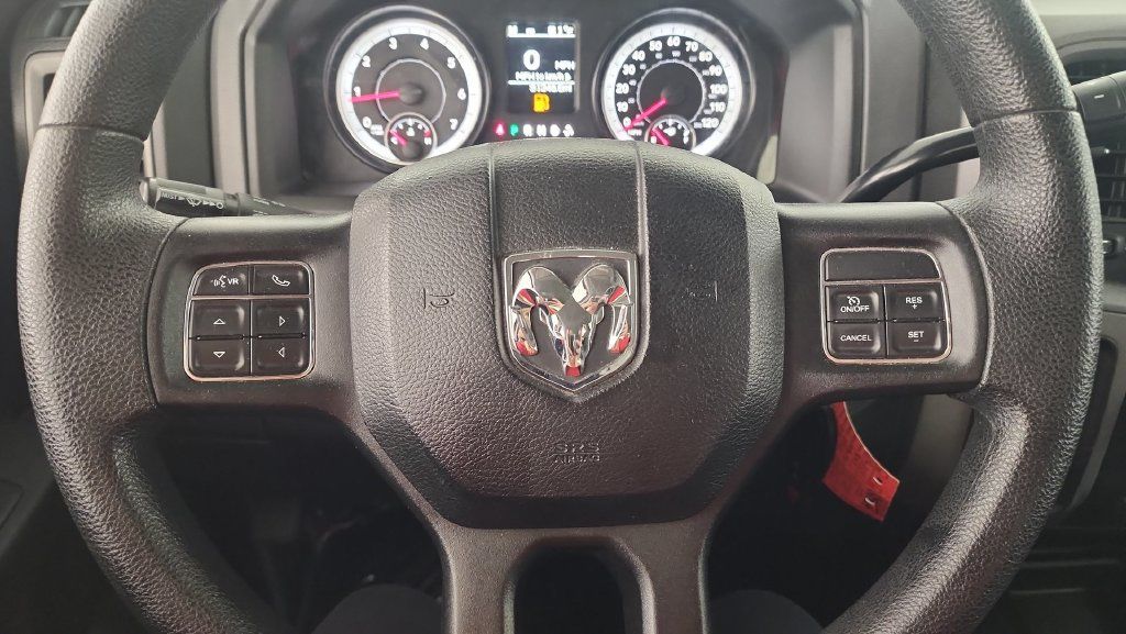 Used 2015 RAM 2500 Tradesman w/ Chrome Appearance Group AWD/4WD image 11