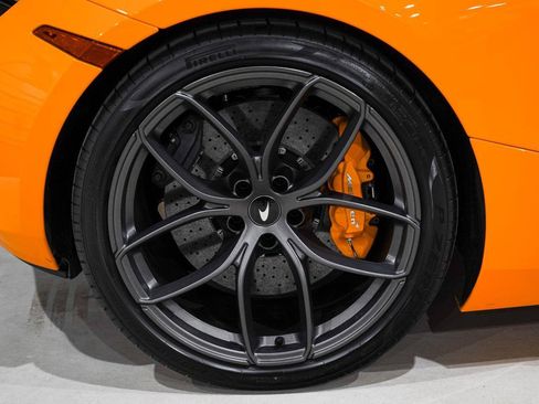 Used 2022 McLaren 720S Performance image 27