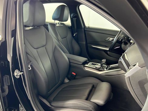 Used 2019 BMW 330i xDrive Sedan w/ Convenience Package AWD/4WD image 25